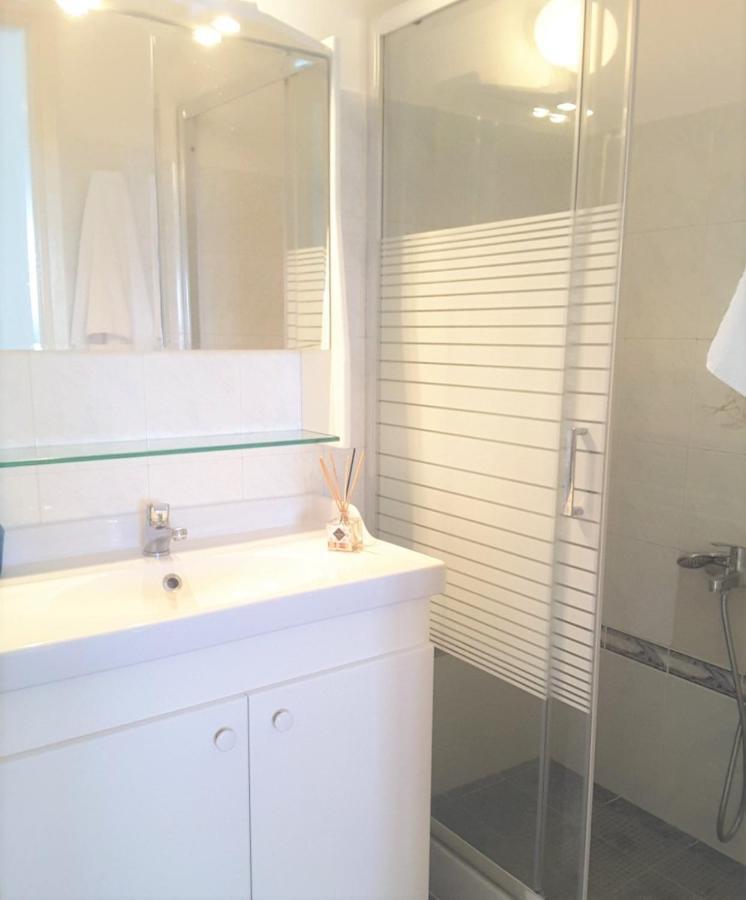 White Paros Appartement