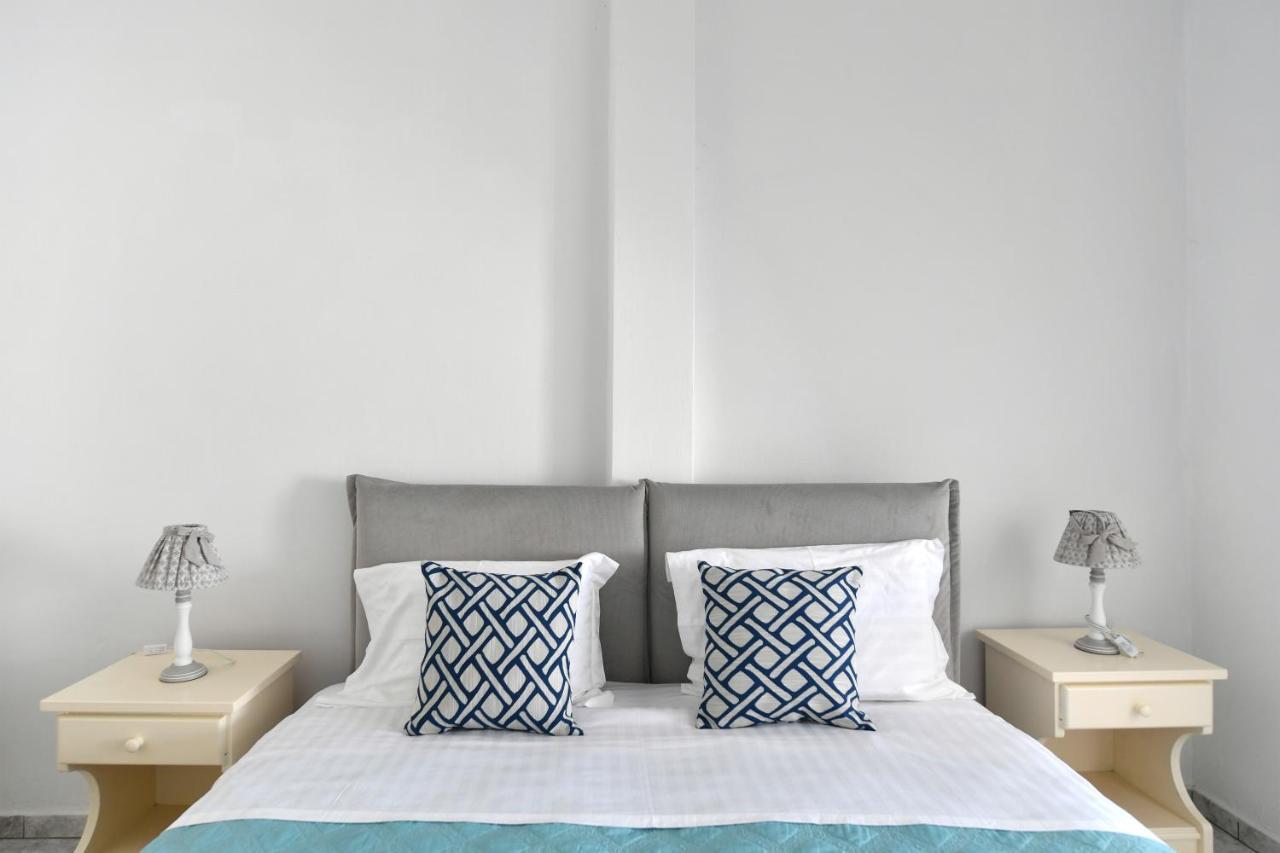 White Paros Appartement *